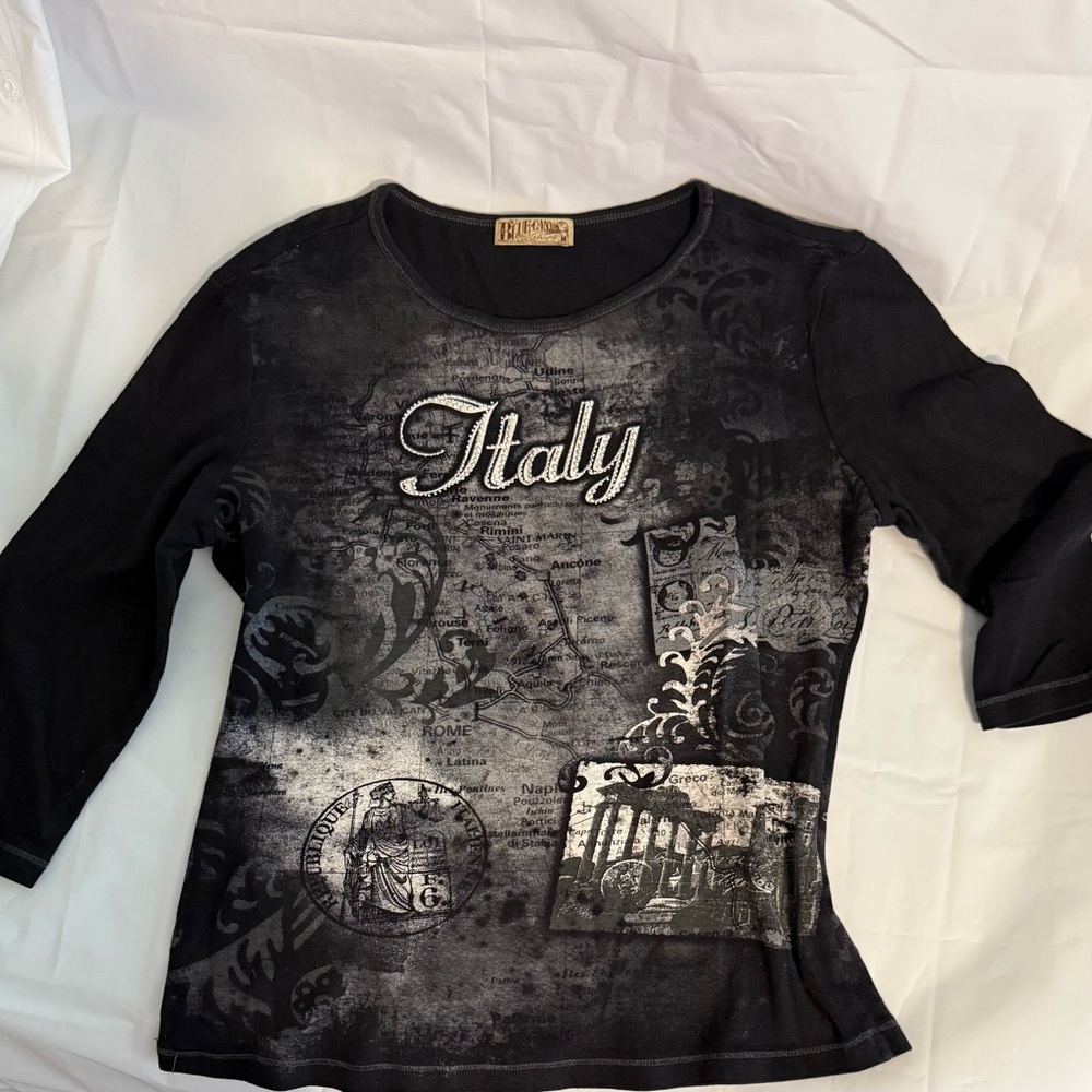 Italy Graphic Black Top